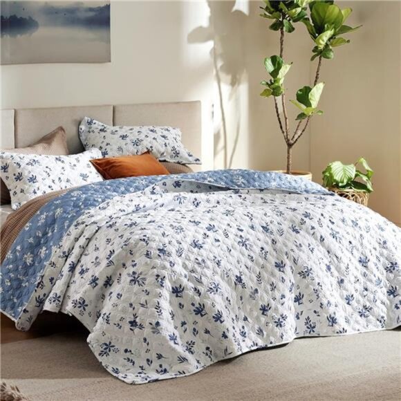 Bedsure Floral Quilt King Size - Reversible Blue & White Quilt Bedding Daisy